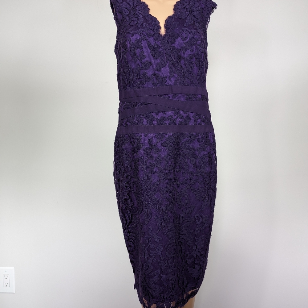 Tadashi Shoji embroidered lace sheath knee-length dress size 8 - Picture 2 of 11